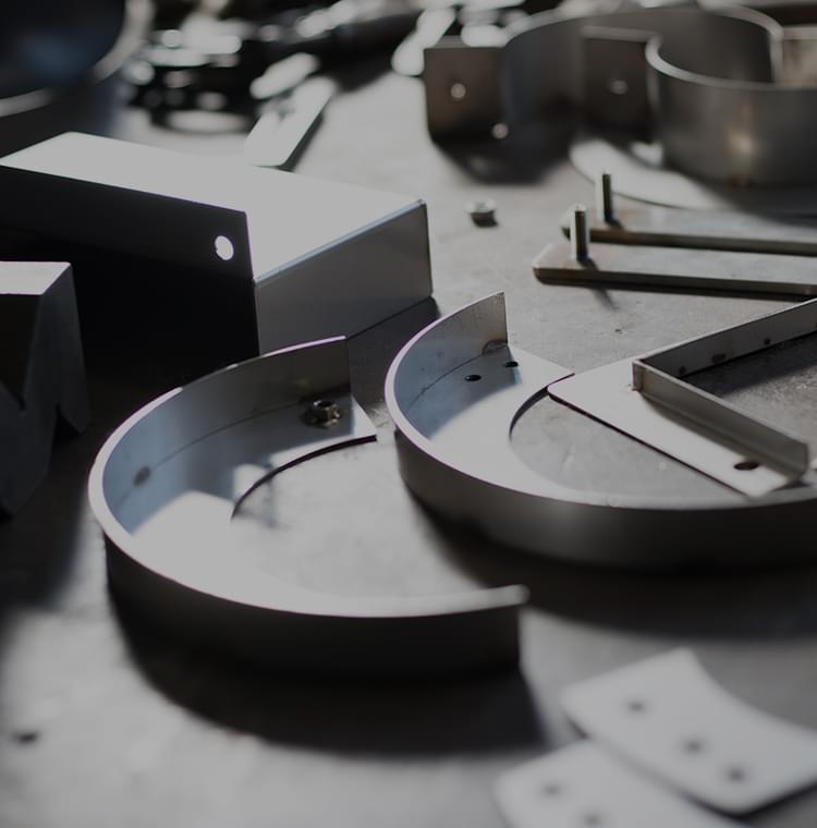 技巧×技術×柔軟性1949年創業。株式会社フォレストは工業計測機器のプロフェッショナルです。ヒーター断線警報器、直流積算電流計、サイリスタ電源調整器